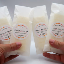 Indlæs billede til gallerivisning Geranium, Peppermint & Cedar Scent – Green Moon – Luxury Wax Melt Bar