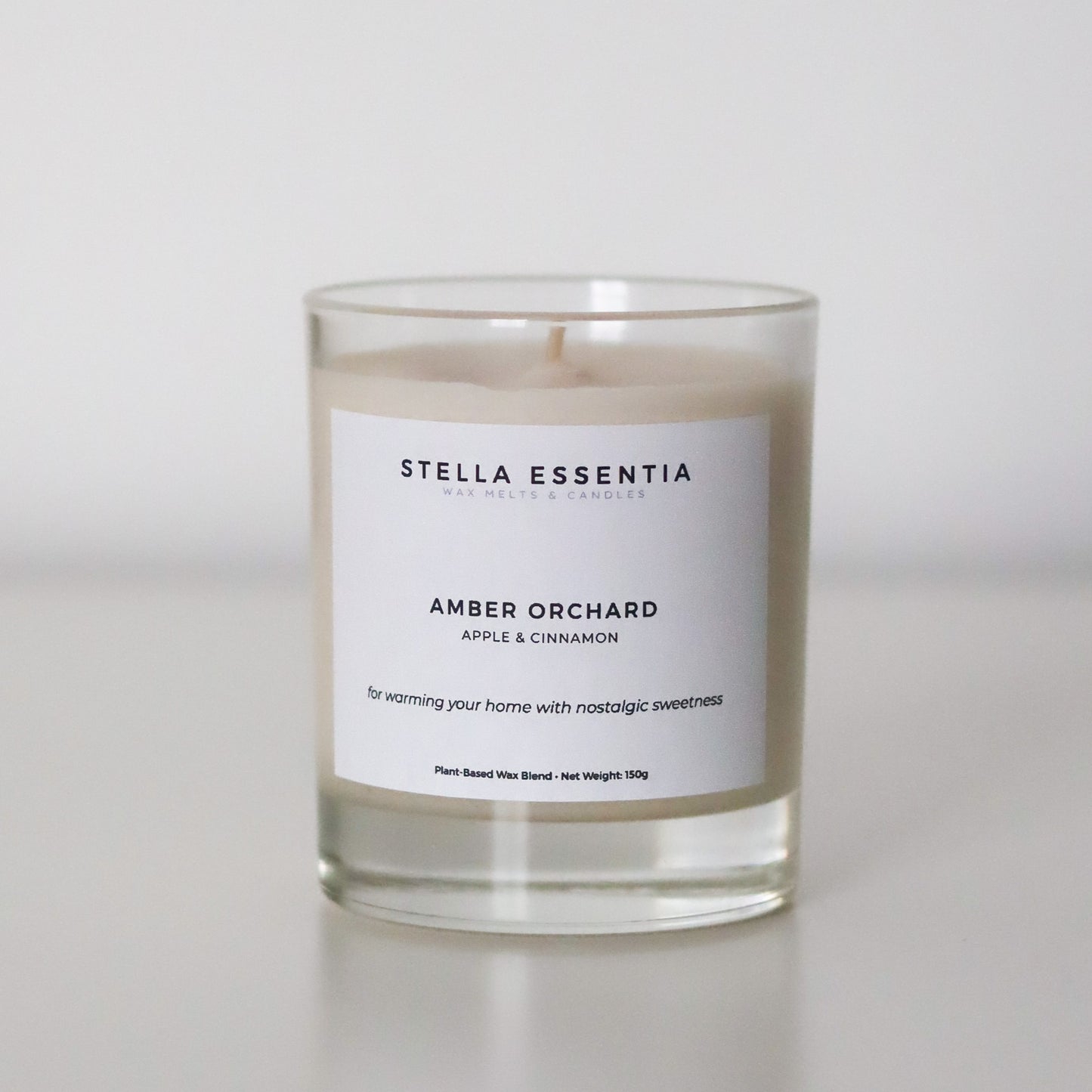 Apple & Cinnamon Scented Candle (150g) – Amber Orchard
