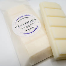 Ladda upp bild till gallerivisning, Plum &amp; Rhubarb Wax Melt – Blush Harvest – Luxury Wax Melt Bar
